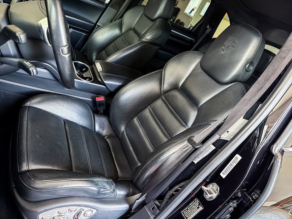 2014 Porsche Cayenne Image 18