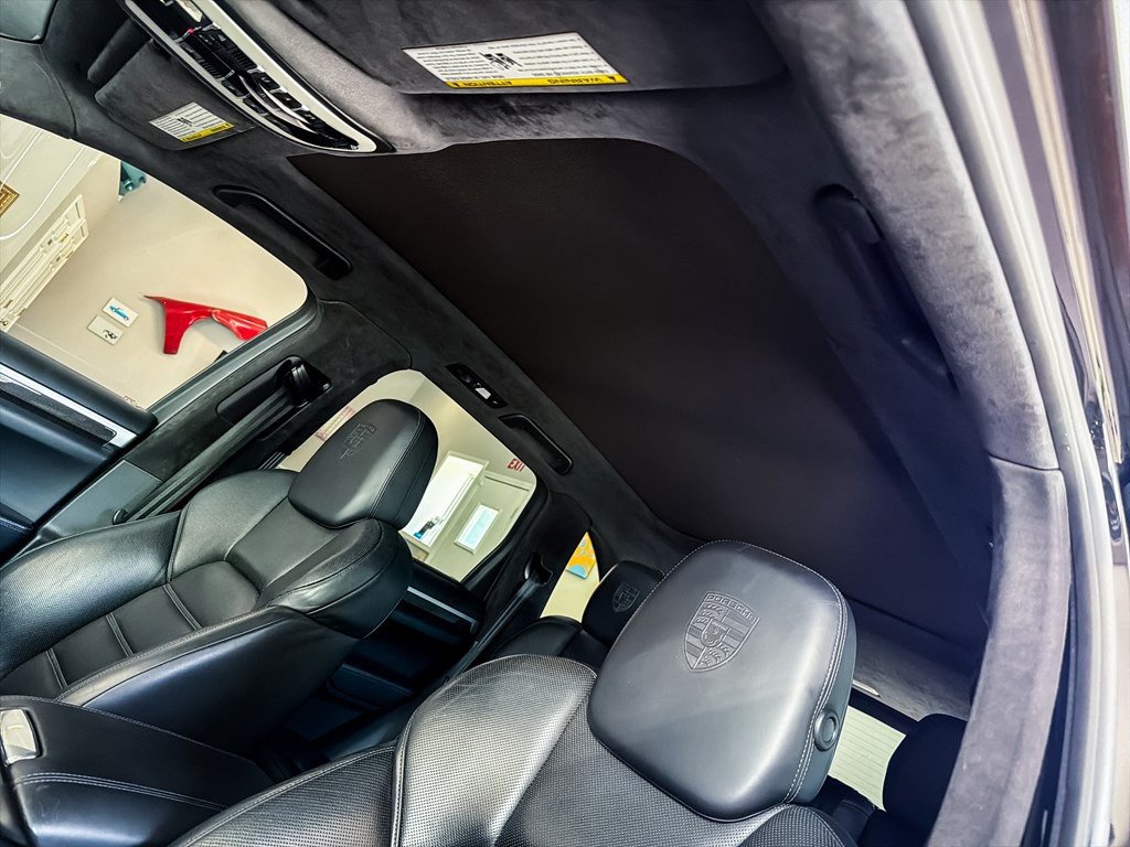 2014 Porsche Cayenne Image 19