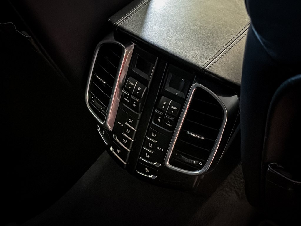 2014 Porsche Cayenne Image 27