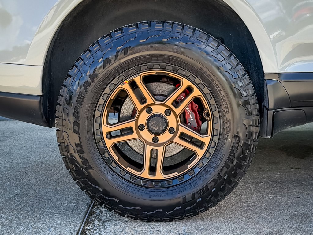 2010 Porsche Cayenne Image 12