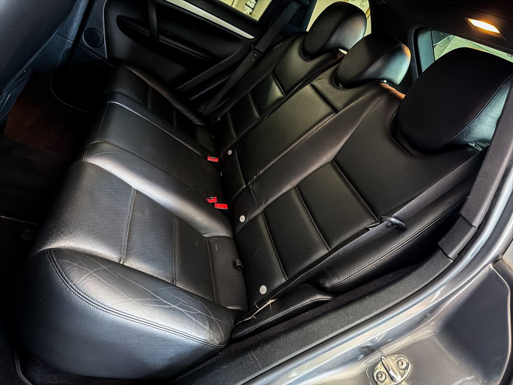2010 Porsche Cayenne Image 22