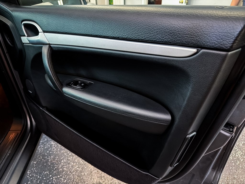 2010 Porsche Cayenne Image 28