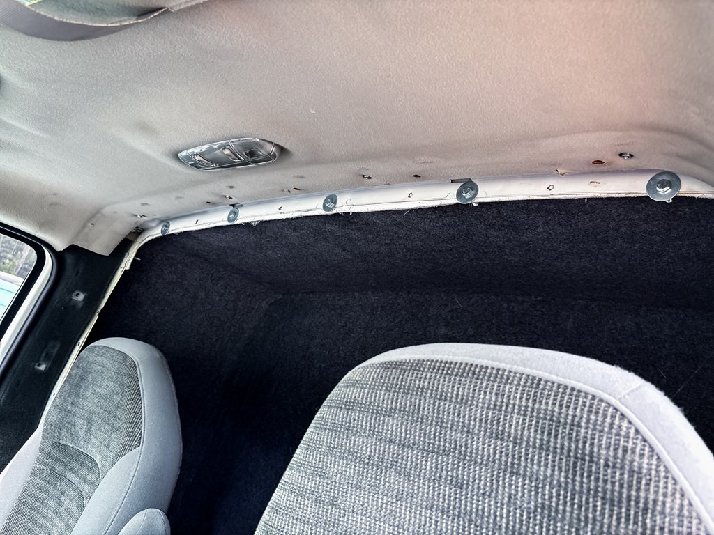 2003 Ford Econoline Image 18