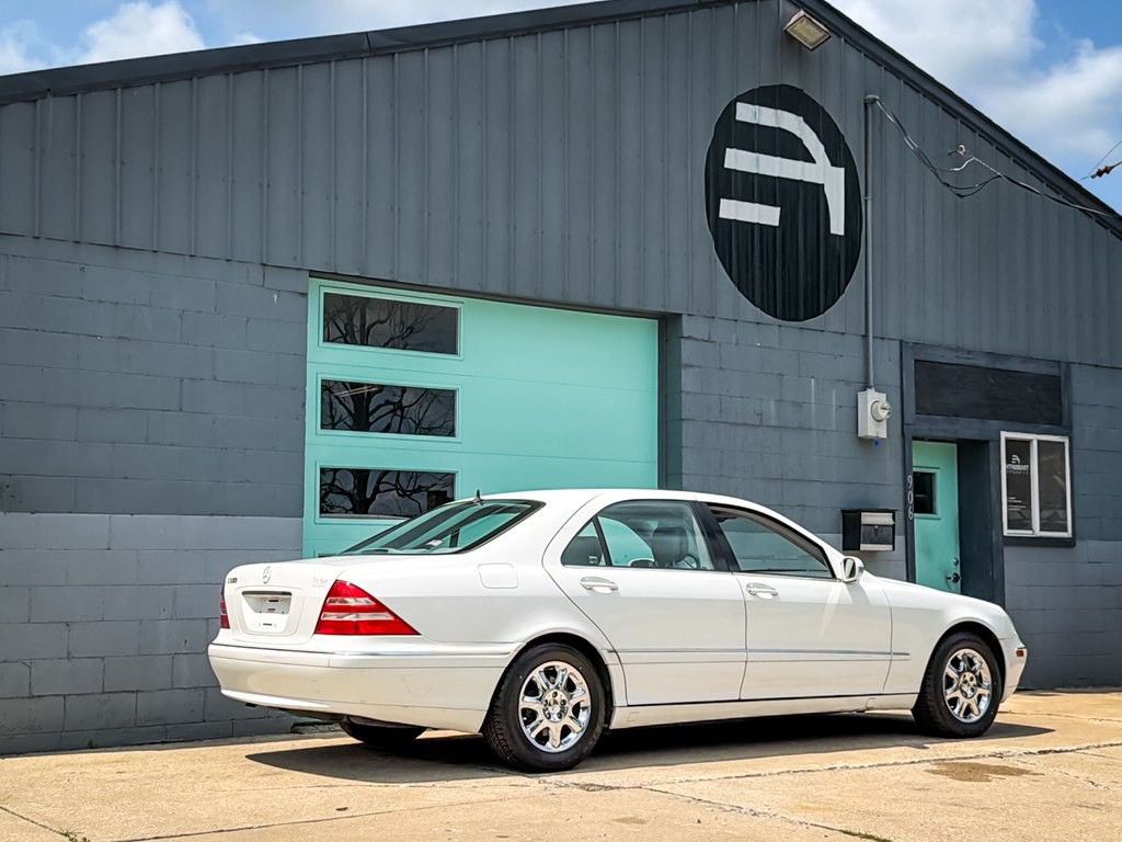 2000 Mercedes-Benz S-Class Image 9