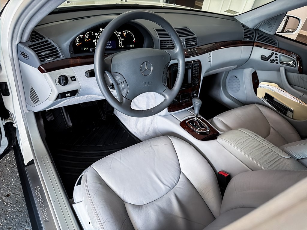 2000 Mercedes-Benz S-Class Image 16