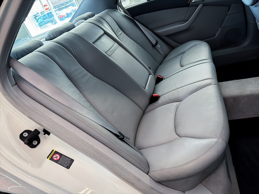 2000 Mercedes-Benz S-Class Image 26