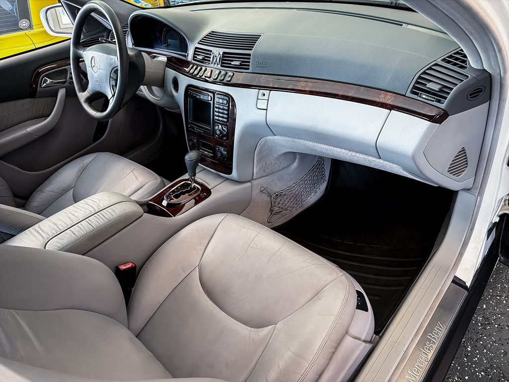 2000 Mercedes-Benz S-Class Image 27