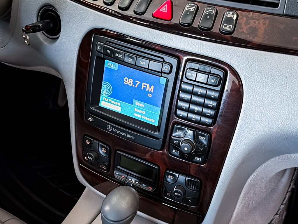 2000 Mercedes-Benz S-Class Image 33