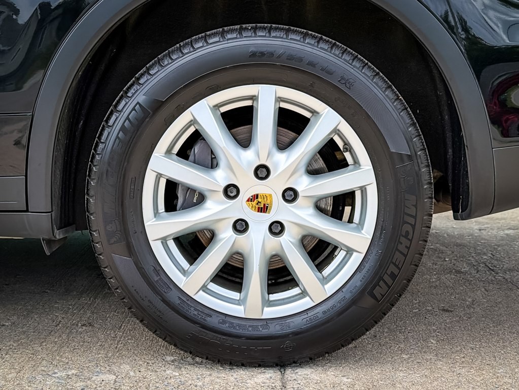 2014 Porsche Cayenne Image 8