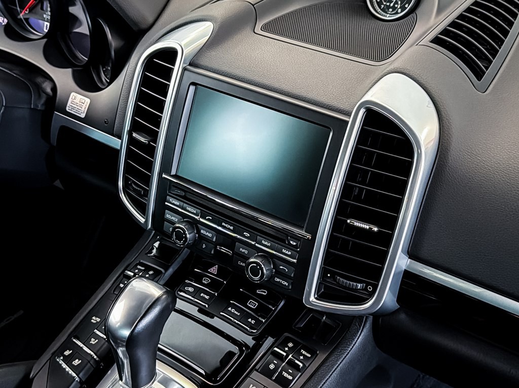 2014 Porsche Cayenne Image 30