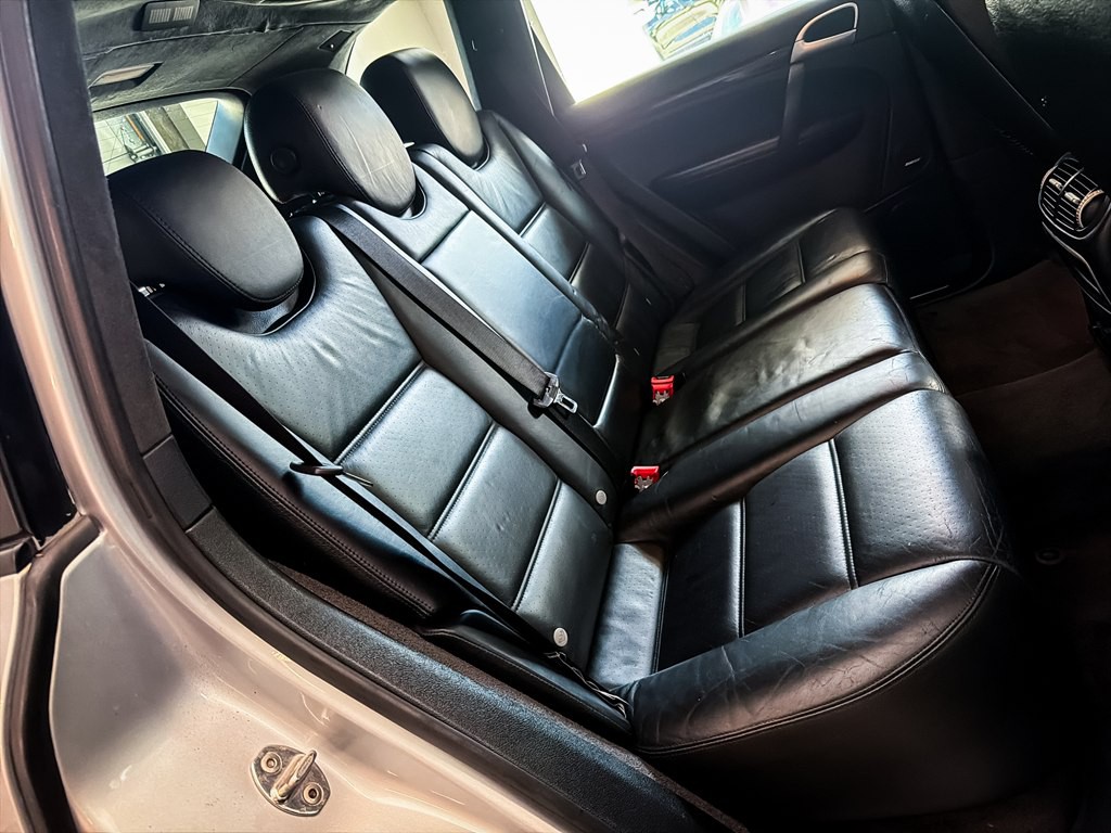 2006 Porsche Cayenne Image 26