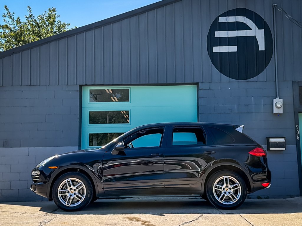 2014 Porsche Cayenne Image 3