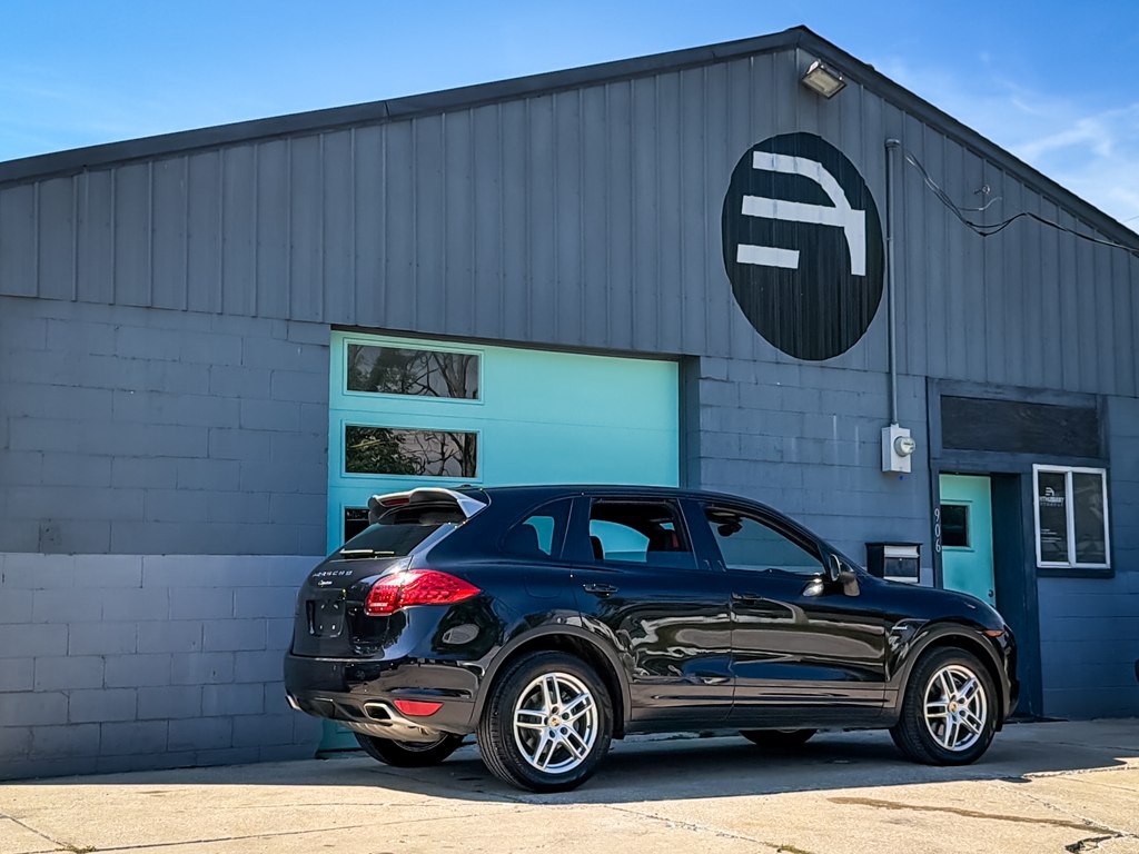 2014 Porsche Cayenne Image 9