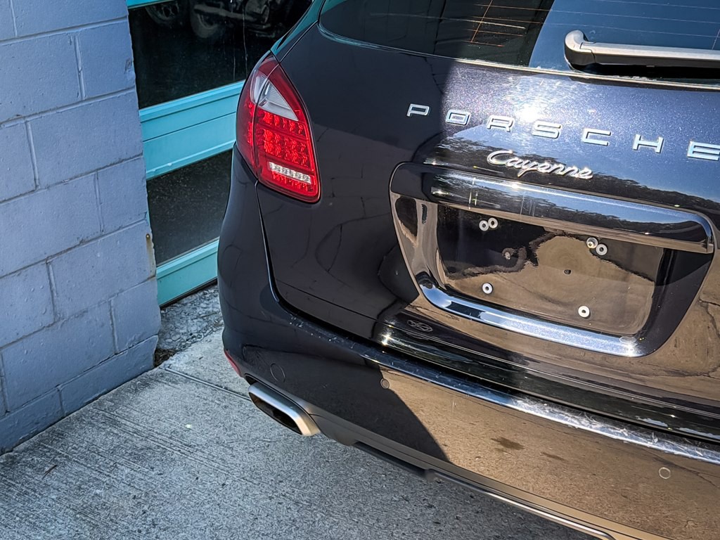 2014 Porsche Cayenne Image 12