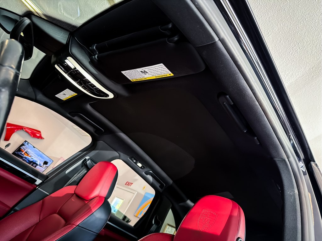 2014 Porsche Cayenne Image 19