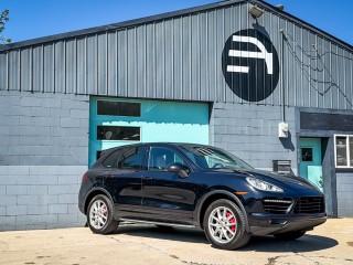 Image for 2014 Porsche Cayenne Turbo ID: 7645795