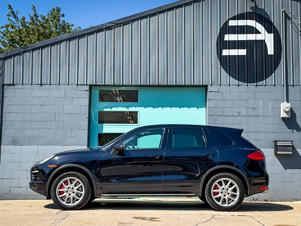 2014 Porsche Cayenne Image 3
