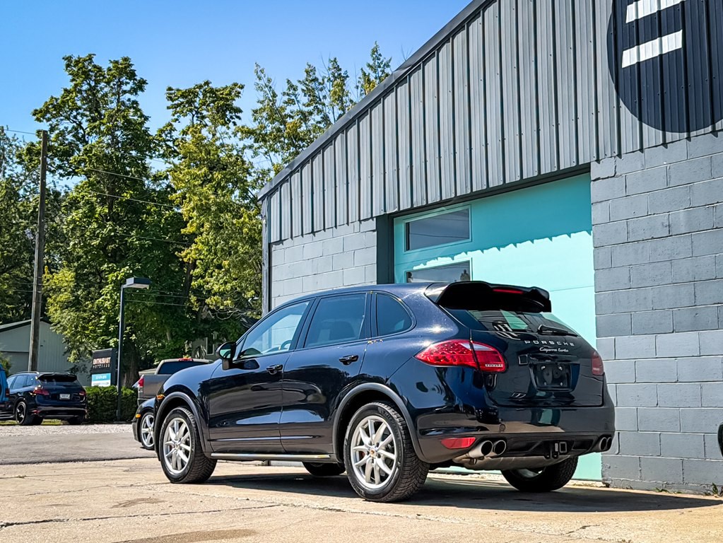 2014 Porsche Cayenne Image 4