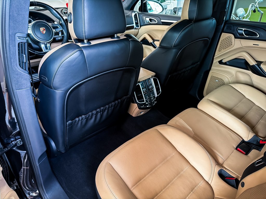 2014 Porsche Cayenne Image 20