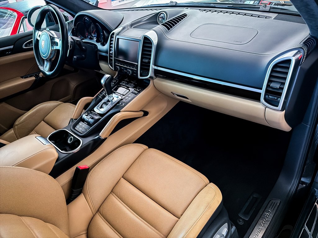 2014 Porsche Cayenne Image 27