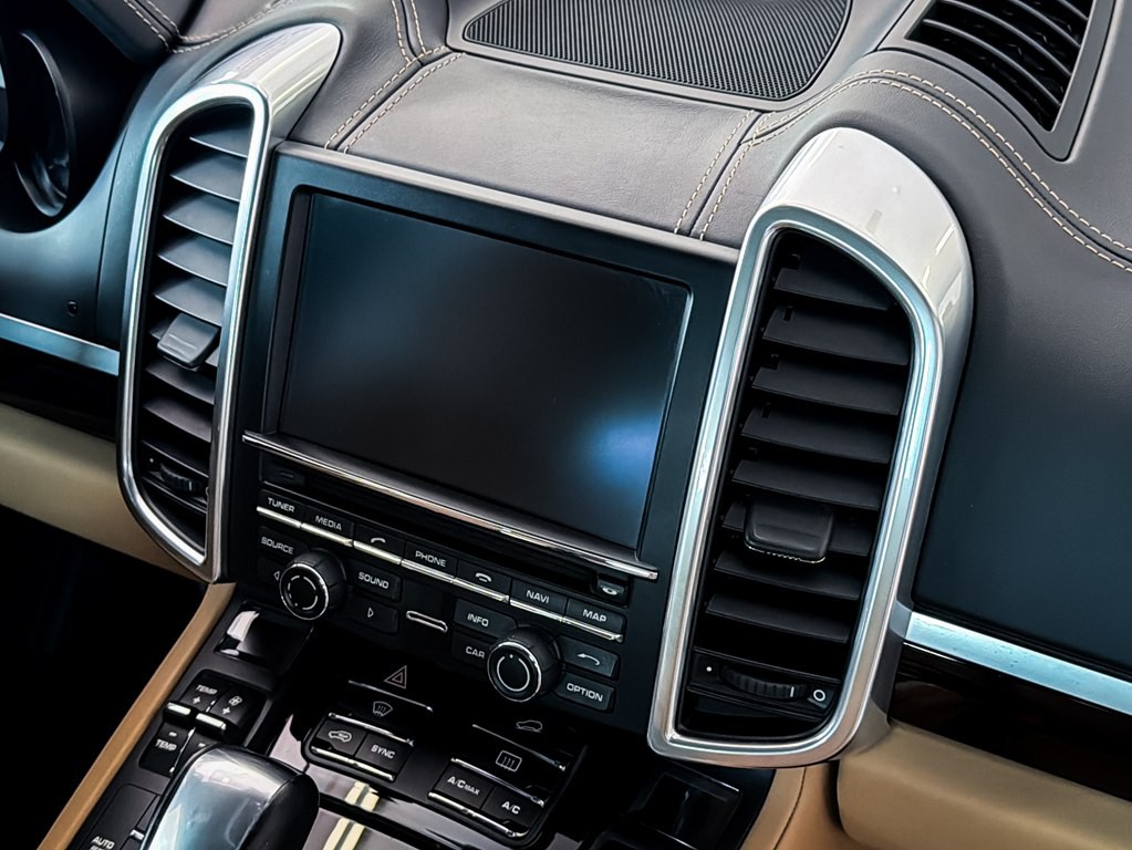2014 Porsche Cayenne Image 30