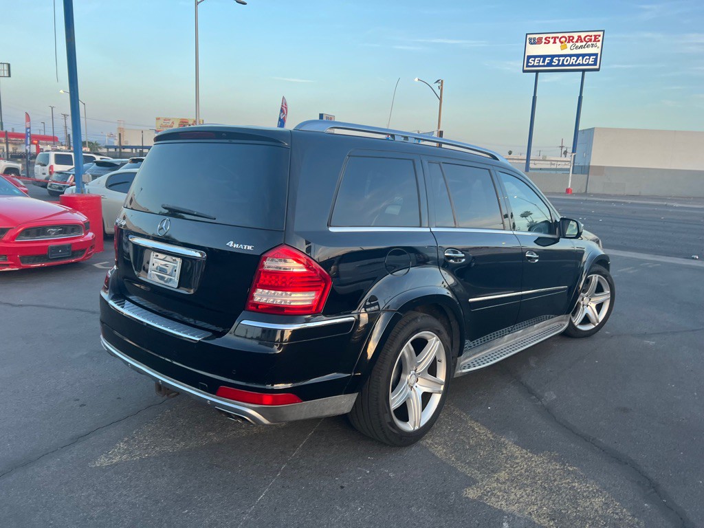 2010 Mercedes-Benz GL-Class Image 3