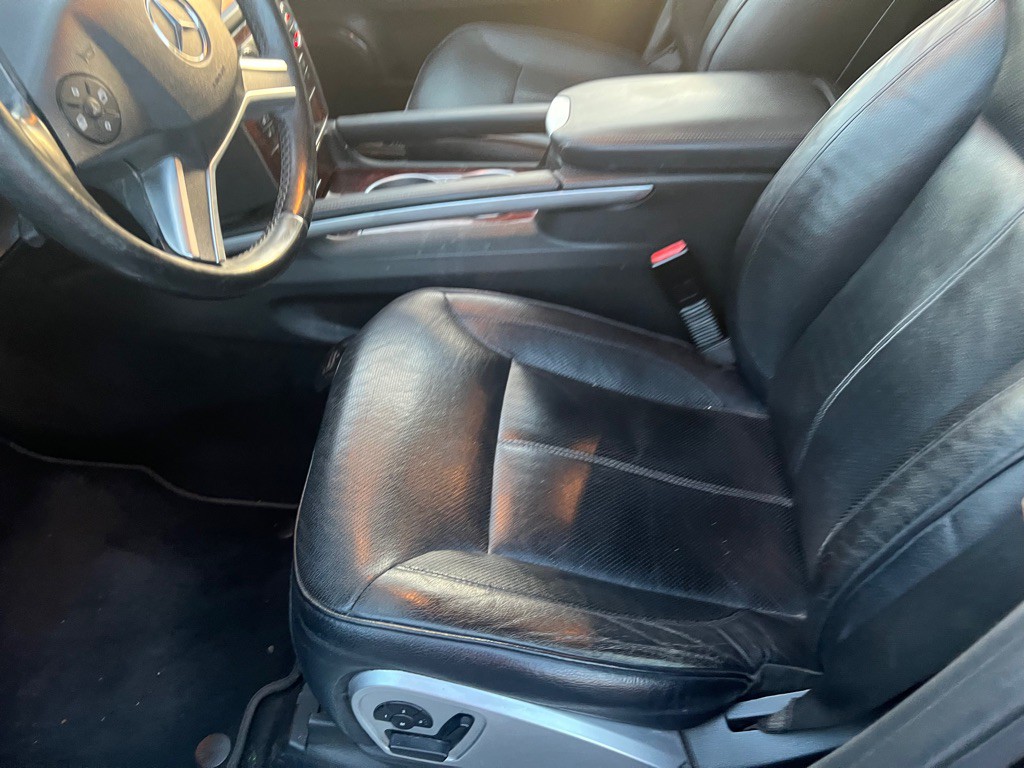 2010 Mercedes-Benz GL-Class Image 17