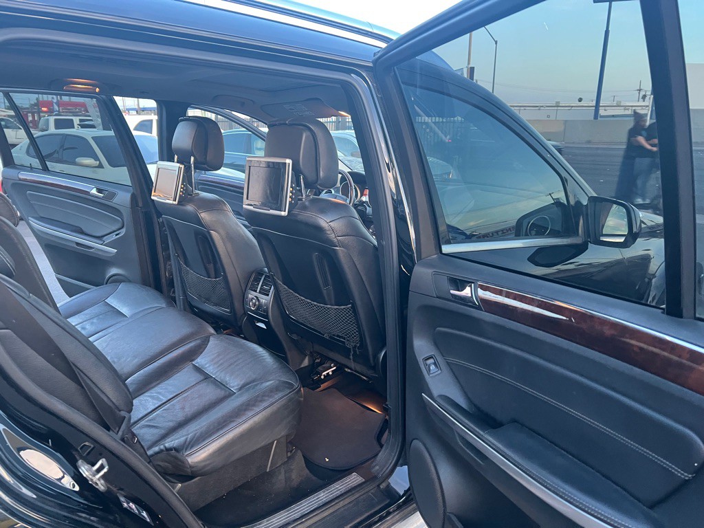 2010 Mercedes-Benz GL-Class Image 26
