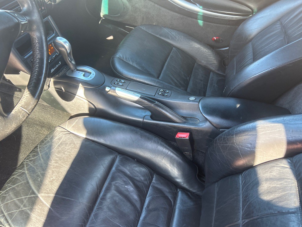 2001 Porsche Boxster Image 8