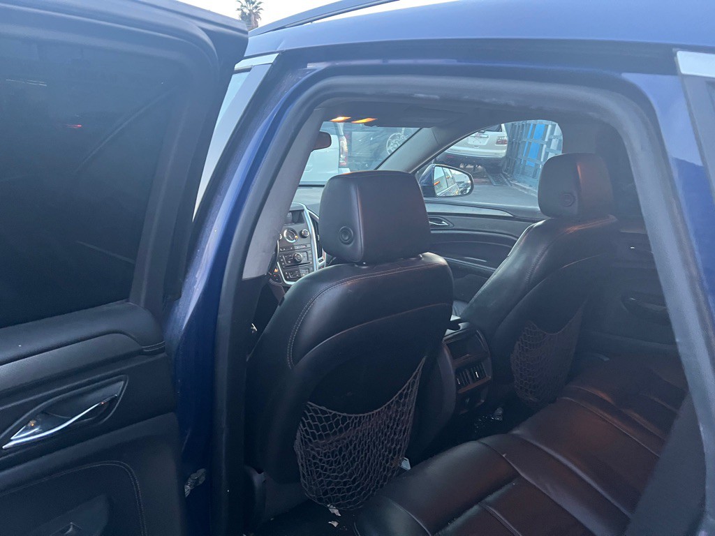 2012 Cadillac SRX Image 8