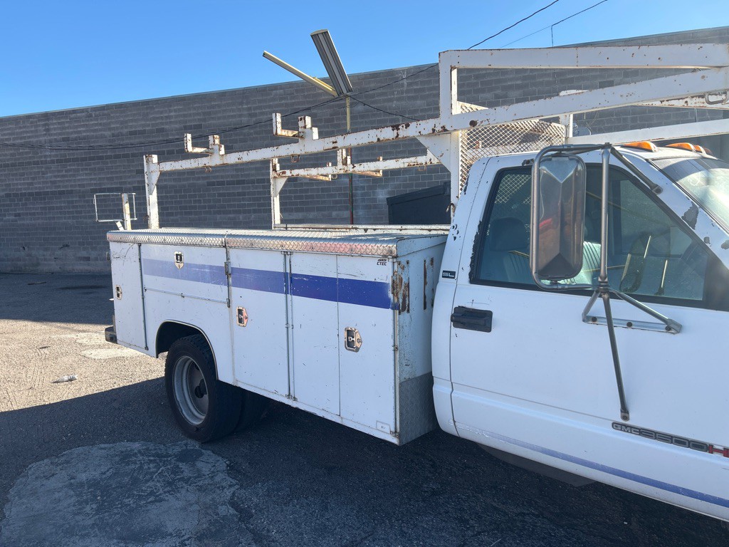 1996 GMC Sierra Image 4