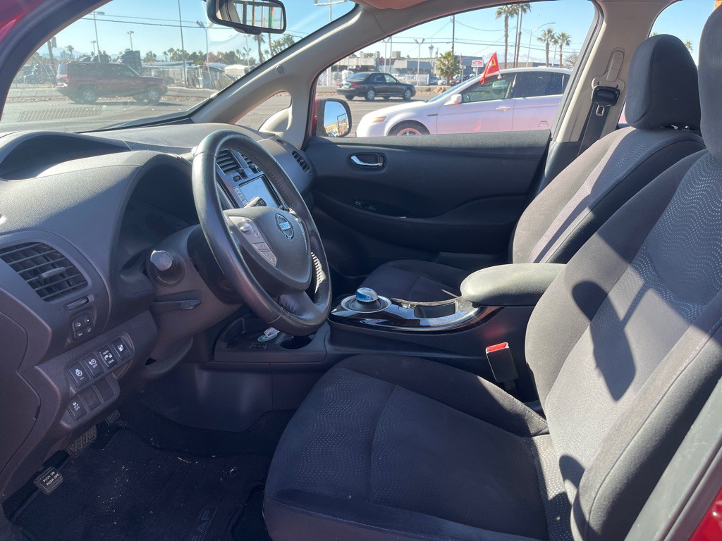 2014 Nissan Leaf Image 6