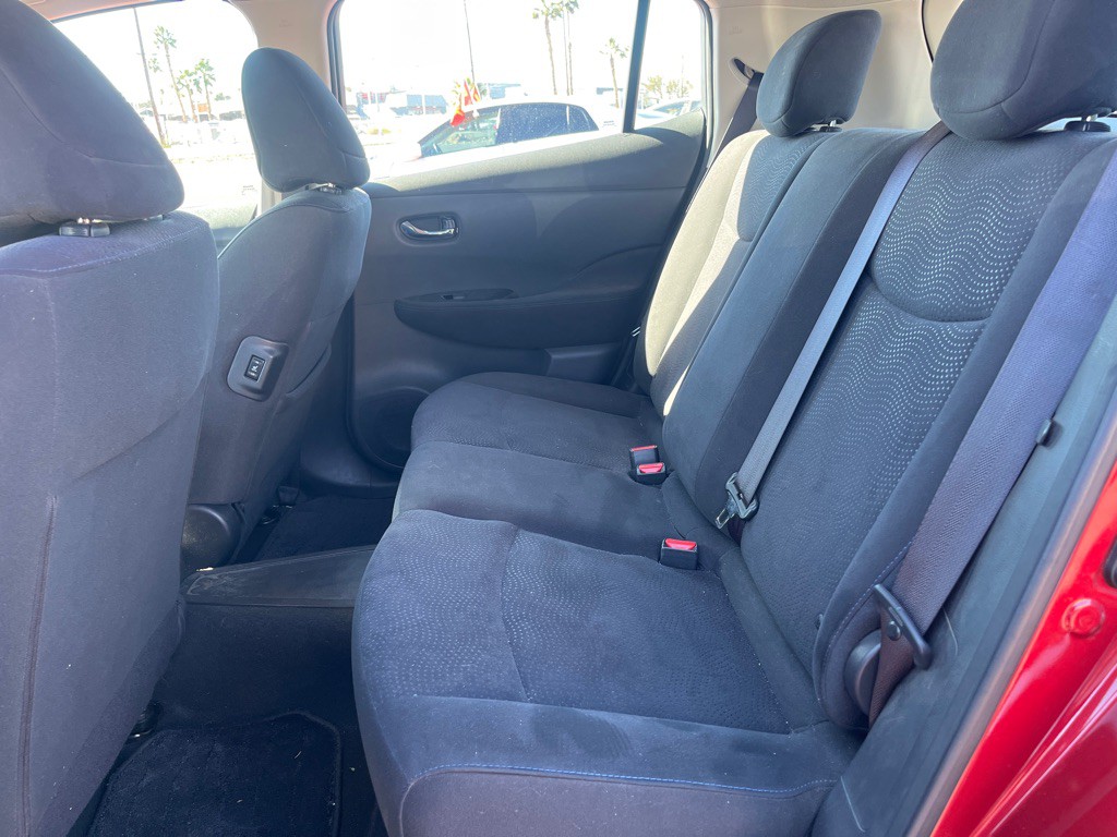 2014 Nissan Leaf Image 7