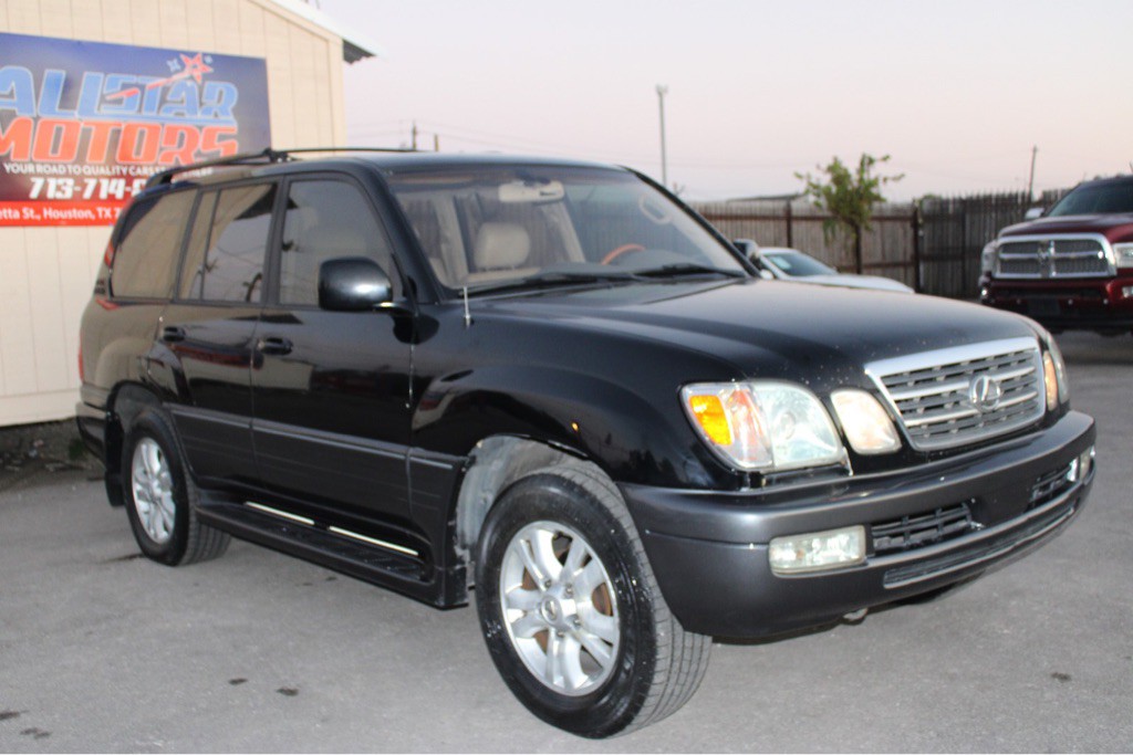 2003 Lexus LX 470 Image 1