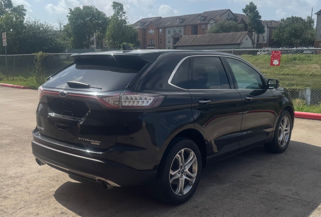2017 Ford Edge Image 3