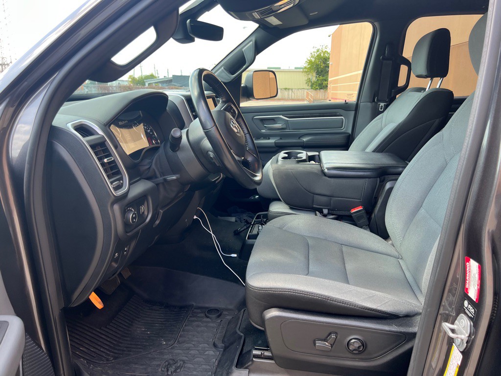 2021 RAM 1500 Image 9