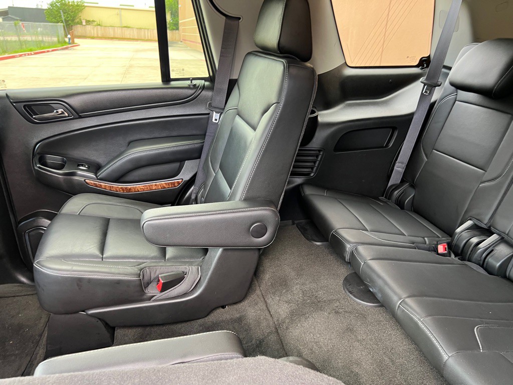 2016 Chevrolet Tahoe Image 12
