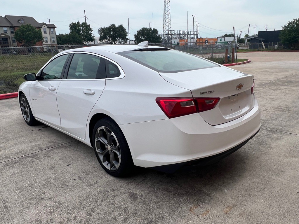 2023 Chevrolet Malibu Image 3