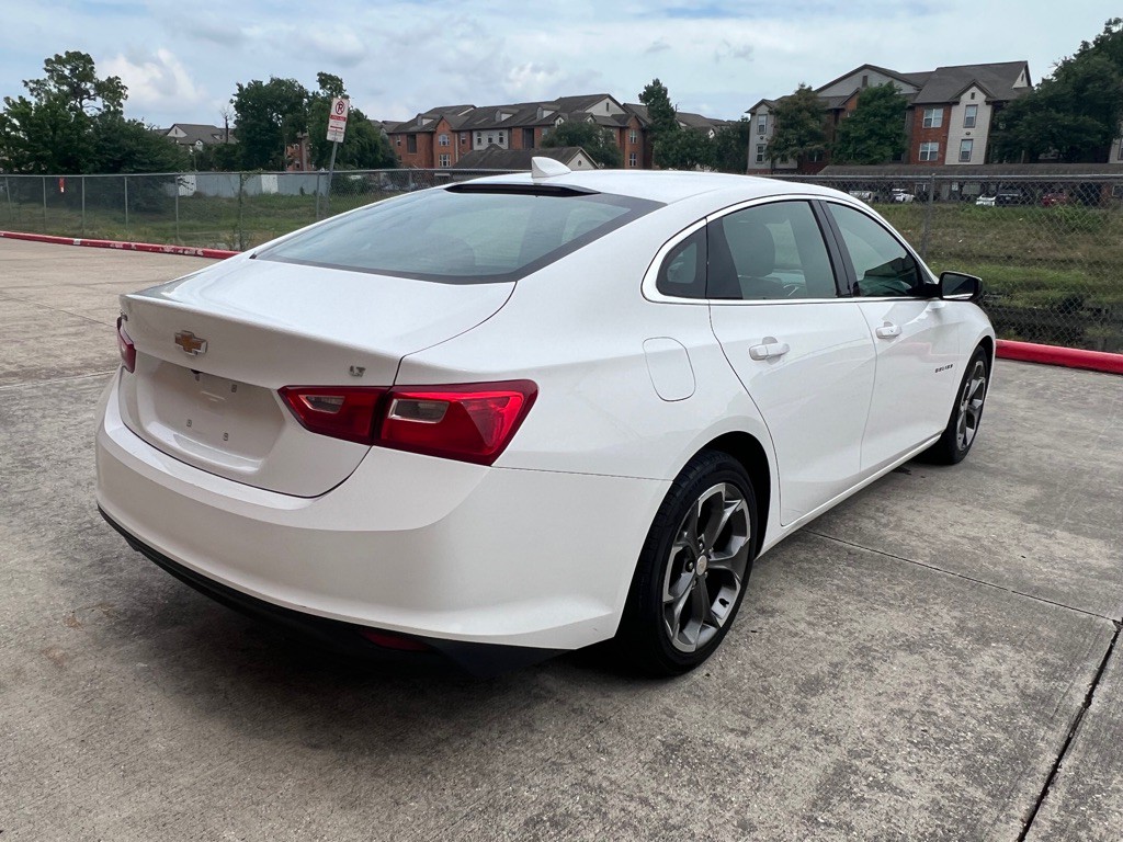 2023 Chevrolet Malibu Image 4