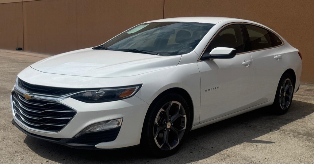 2023 Chevrolet Malibu Image 2