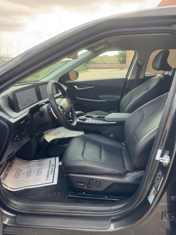 2024 Kia EV6 Image 12