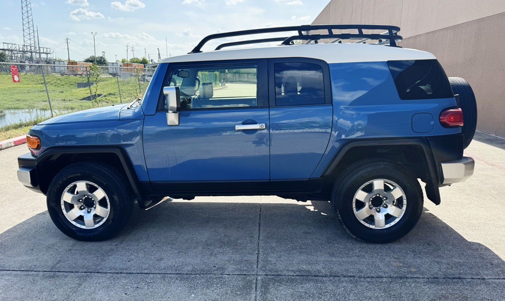 2012 Toyota FJ Cruiser Image 7