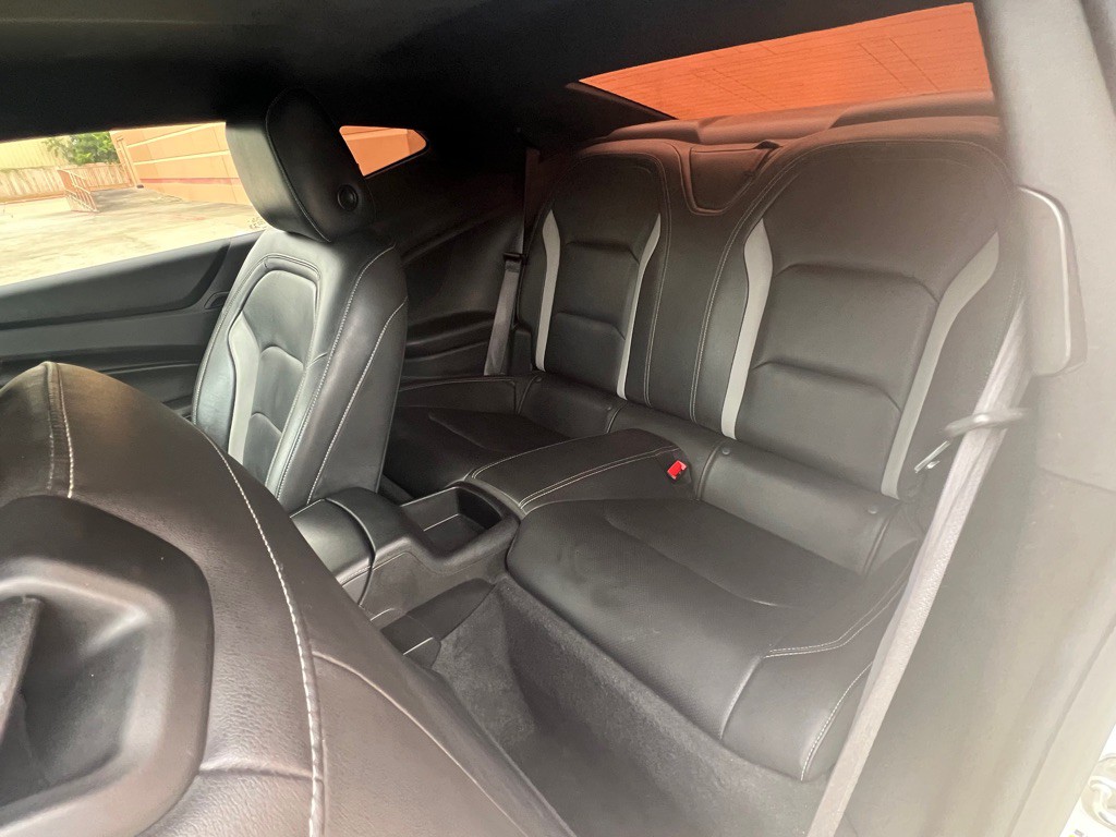 2021 Chevrolet Camaro Image 13