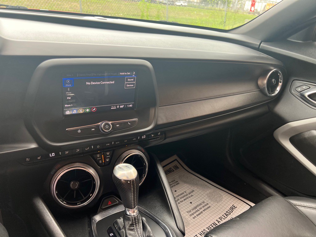 2021 Chevrolet Camaro Image 17