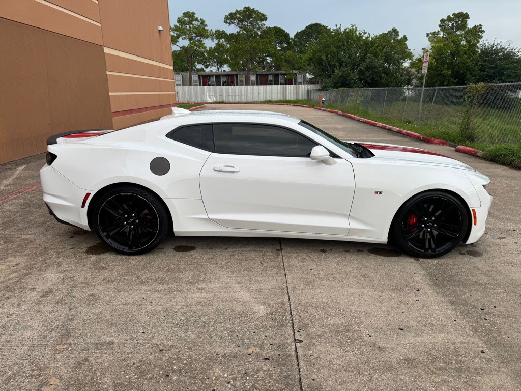2021 Chevrolet Camaro Image 5