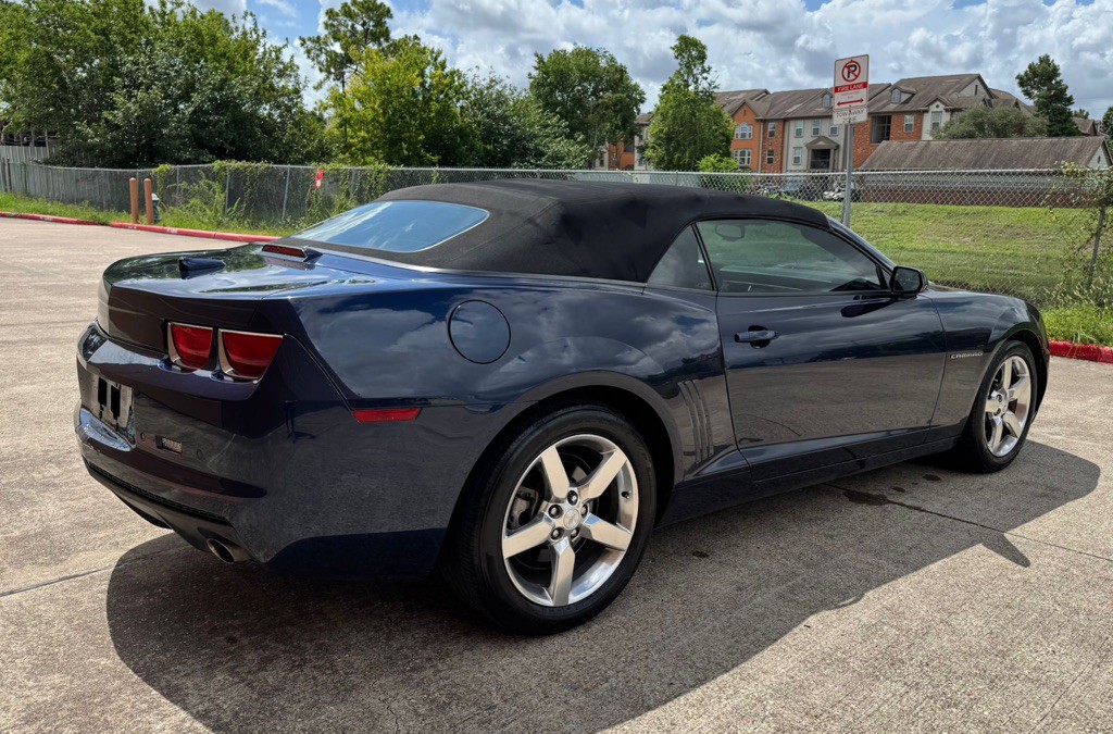 2011 Chevrolet Camaro Image 3
