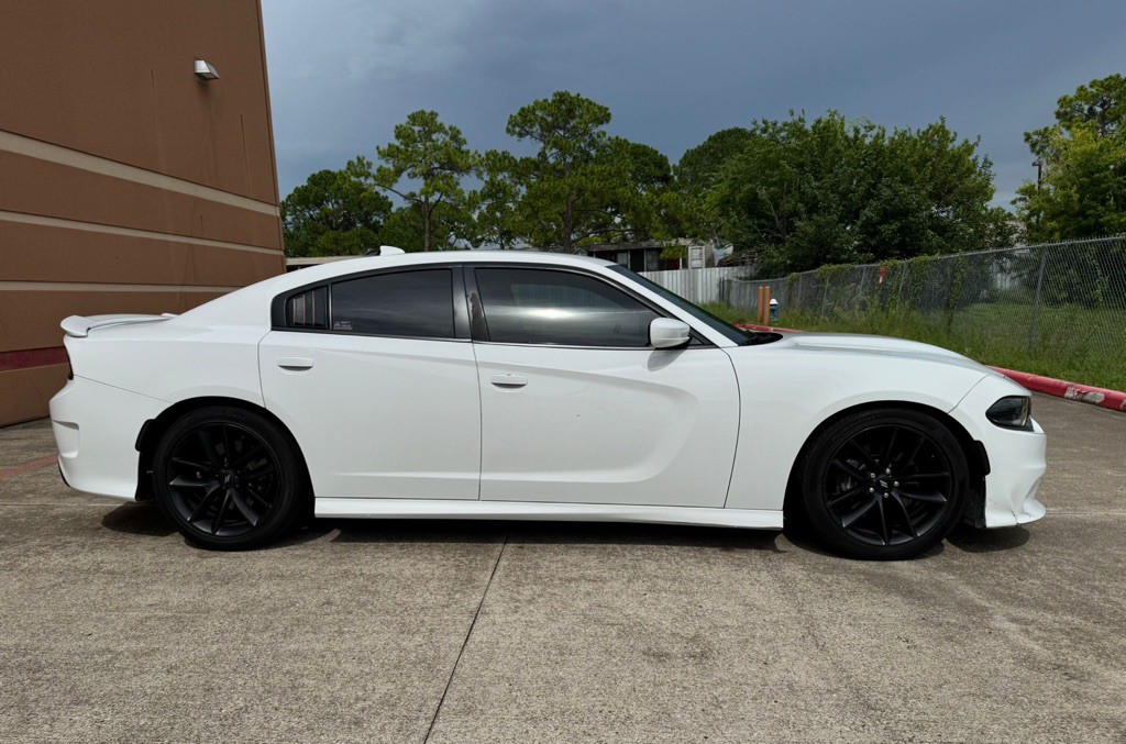 2021 Dodge Charger Image 8