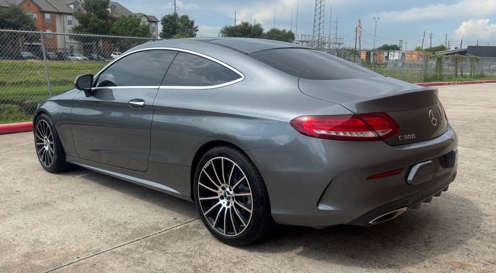 2017 Mercedes-Benz C-Class Image 4