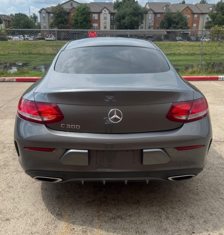 2017 Mercedes-Benz C-Class Image 6