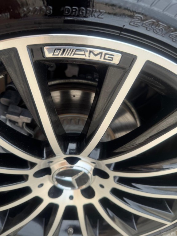 2017 Mercedes-Benz C-Class Image 9